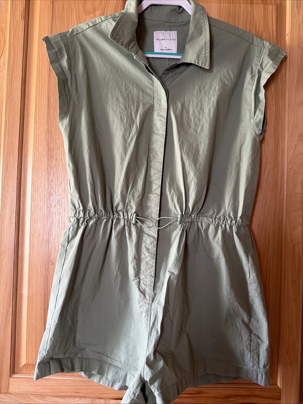 Celebrity Pink Poplin Short Button Front Romper Green Roll Edge Sleeve Sz L